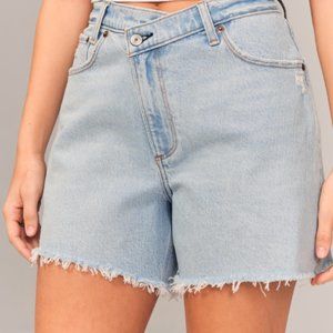 Abercrombie High Rise Dad Shorts - Size 25